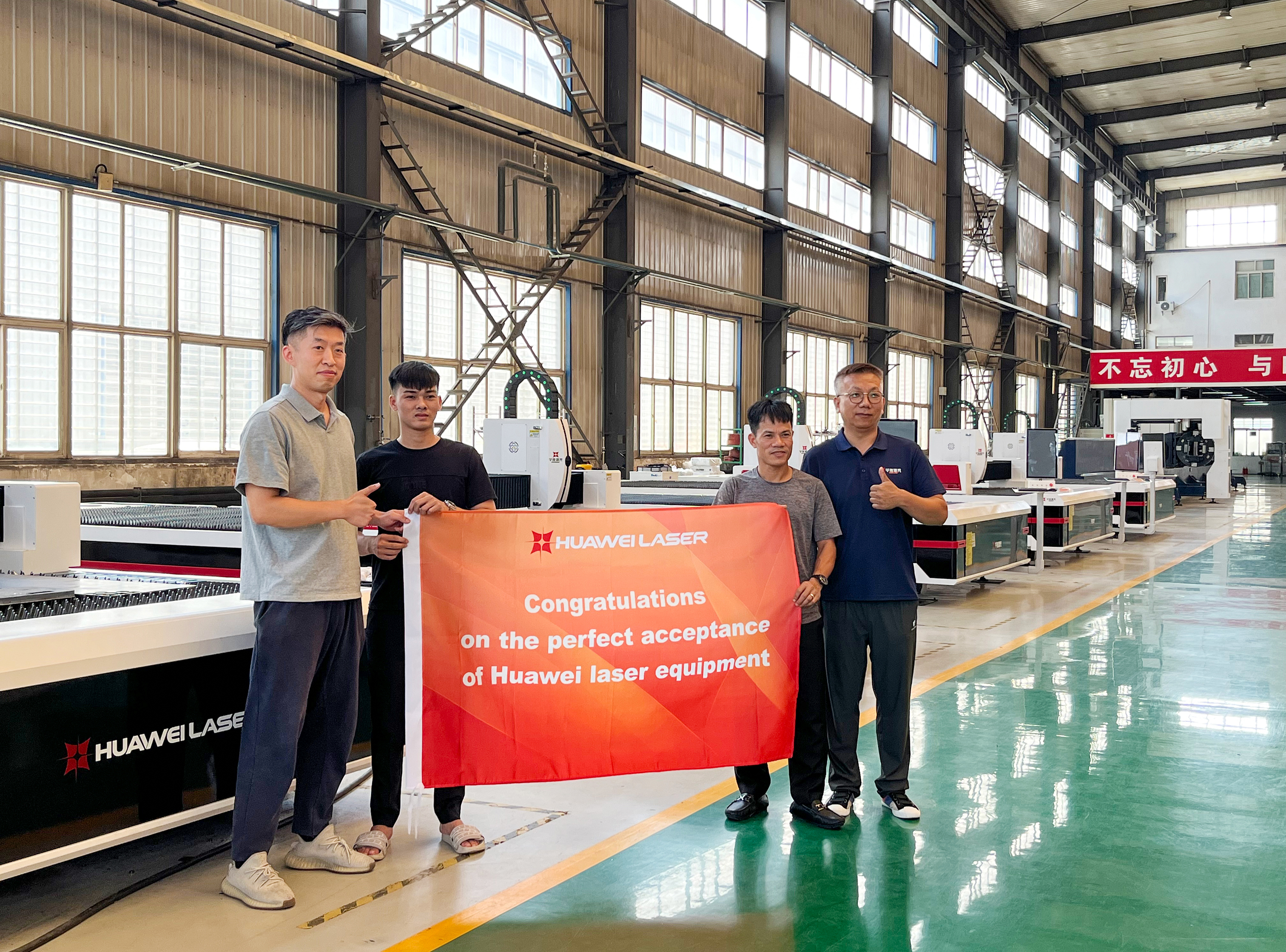 Ang matagumpay na paghahatid ng 6000W 6020 laser cutter sa Vietnam